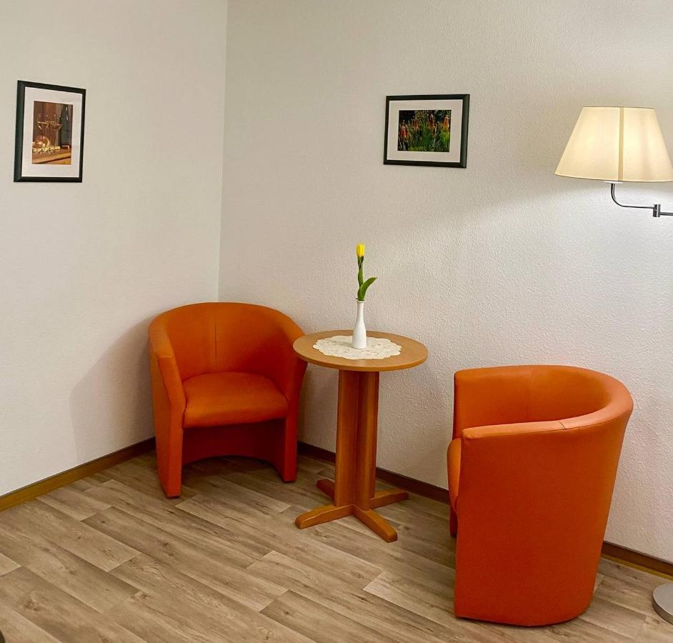 Hotel Krone Riesling Trittenheim Bagian luar foto