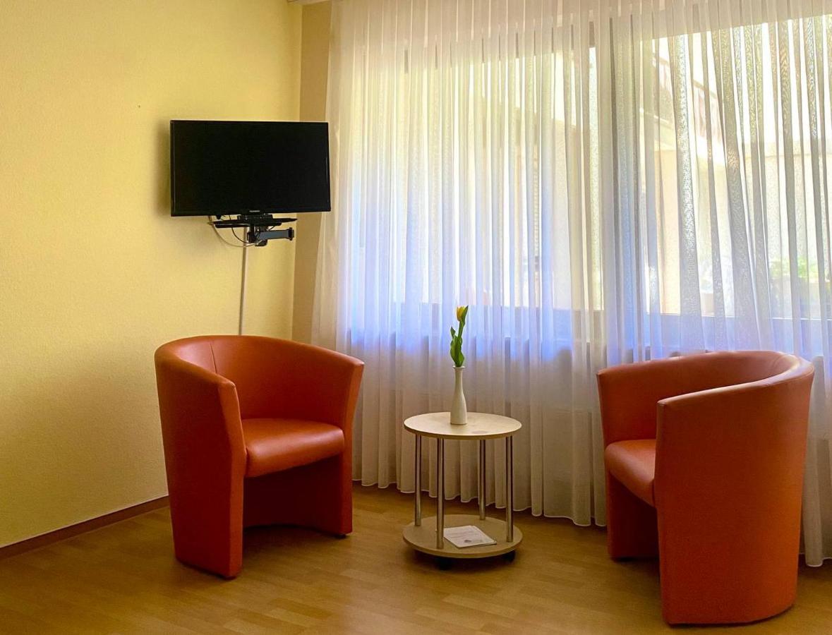 Hotel Krone Riesling Trittenheim Bagian luar foto