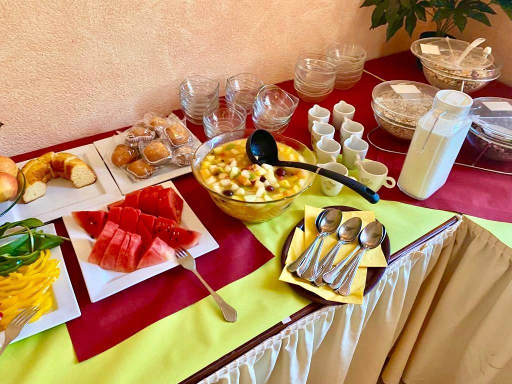 Hotel Krone Riesling Trittenheim Bagian luar foto