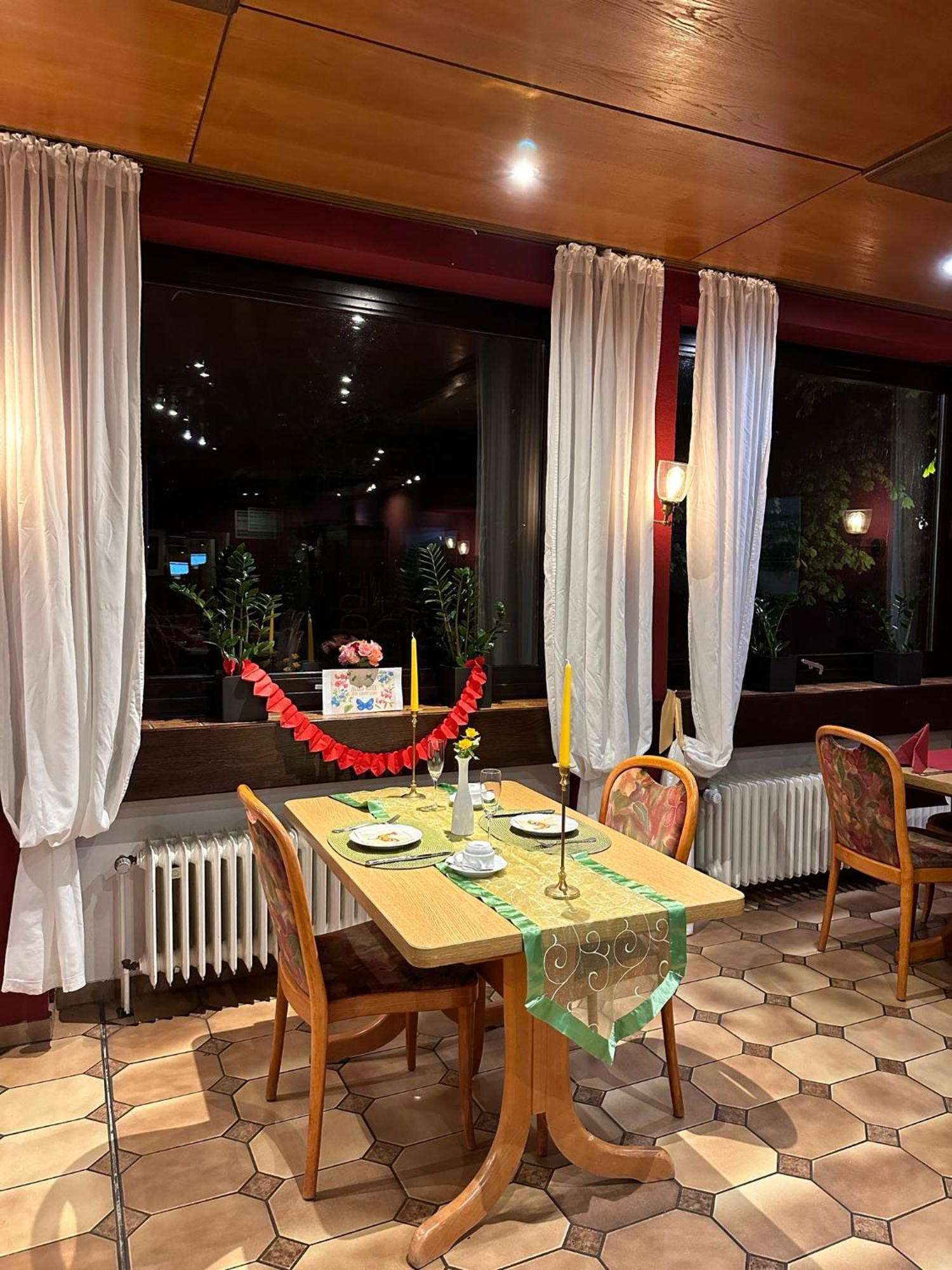 Hotel Krone Riesling Trittenheim Bagian luar foto