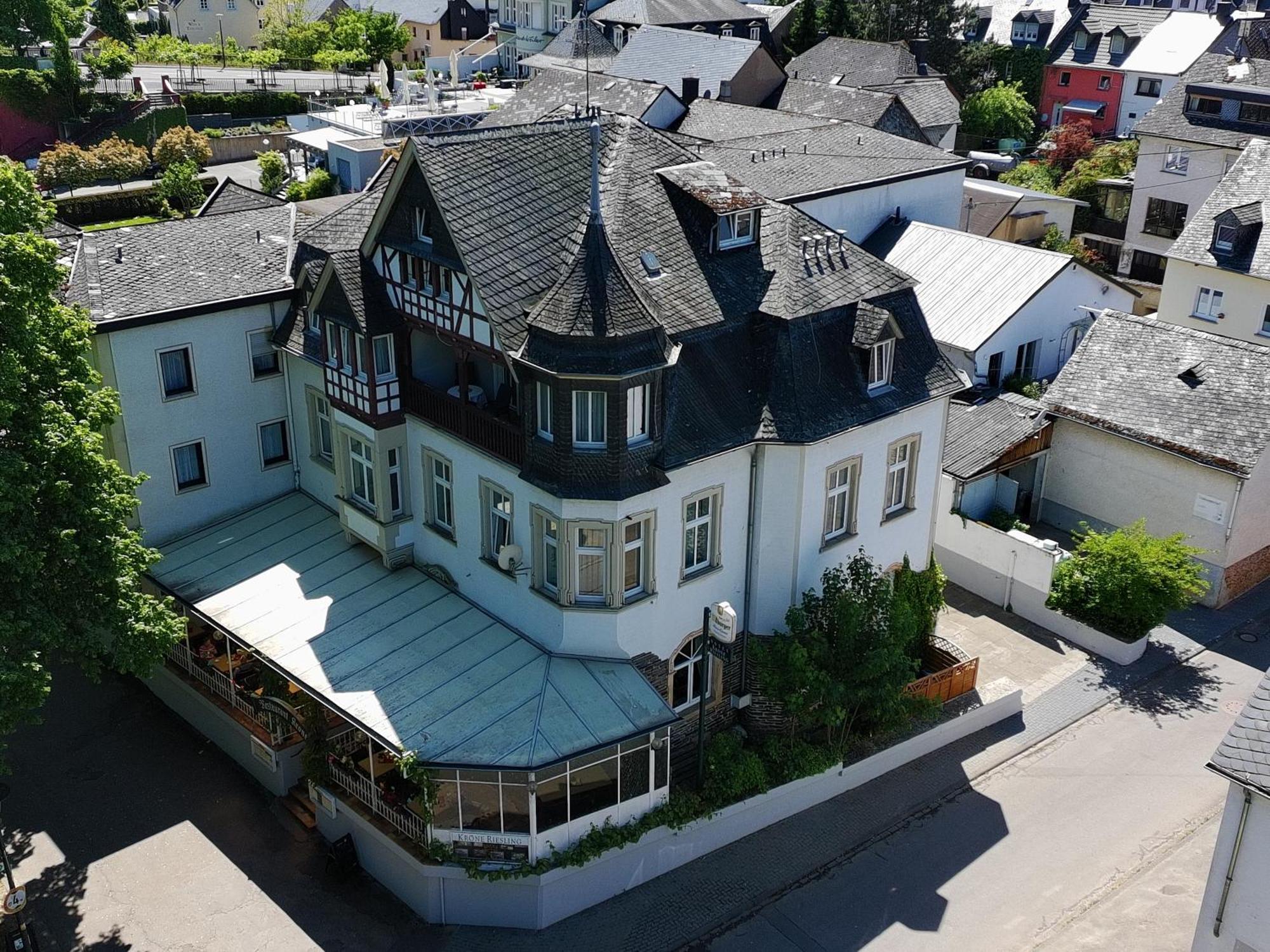 Hotel Krone Riesling Trittenheim Bagian luar foto